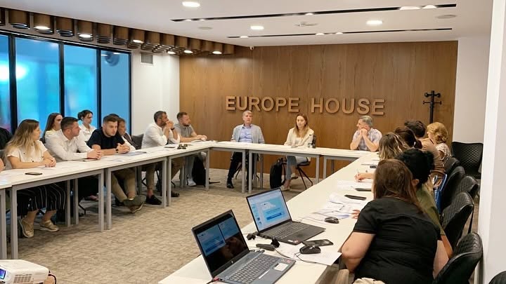 ON CLOUD NINE+: Workshop dhe Takim B2B për Zhvillimin e Lidhjeve Ajrore Rajonale